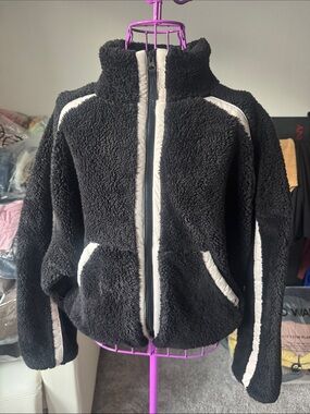 Joy Lab Black Sherpa Jacket with Cream Trim